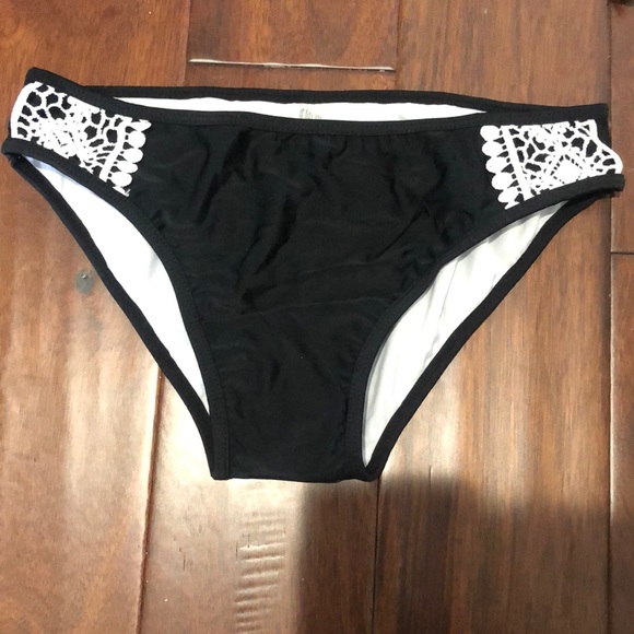 Bathing Suit - Picture 2 of 6